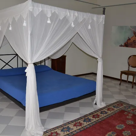 Casa Orioles Bed & Breakfast