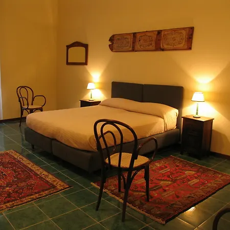 Couette-café Casa Orioles 3*